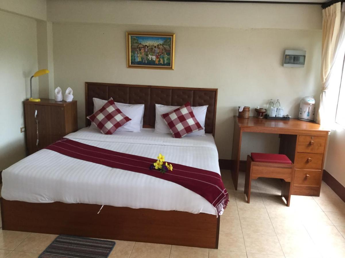 Mitkhoonyoum Hotel Ban Khun Yuam Esterno foto