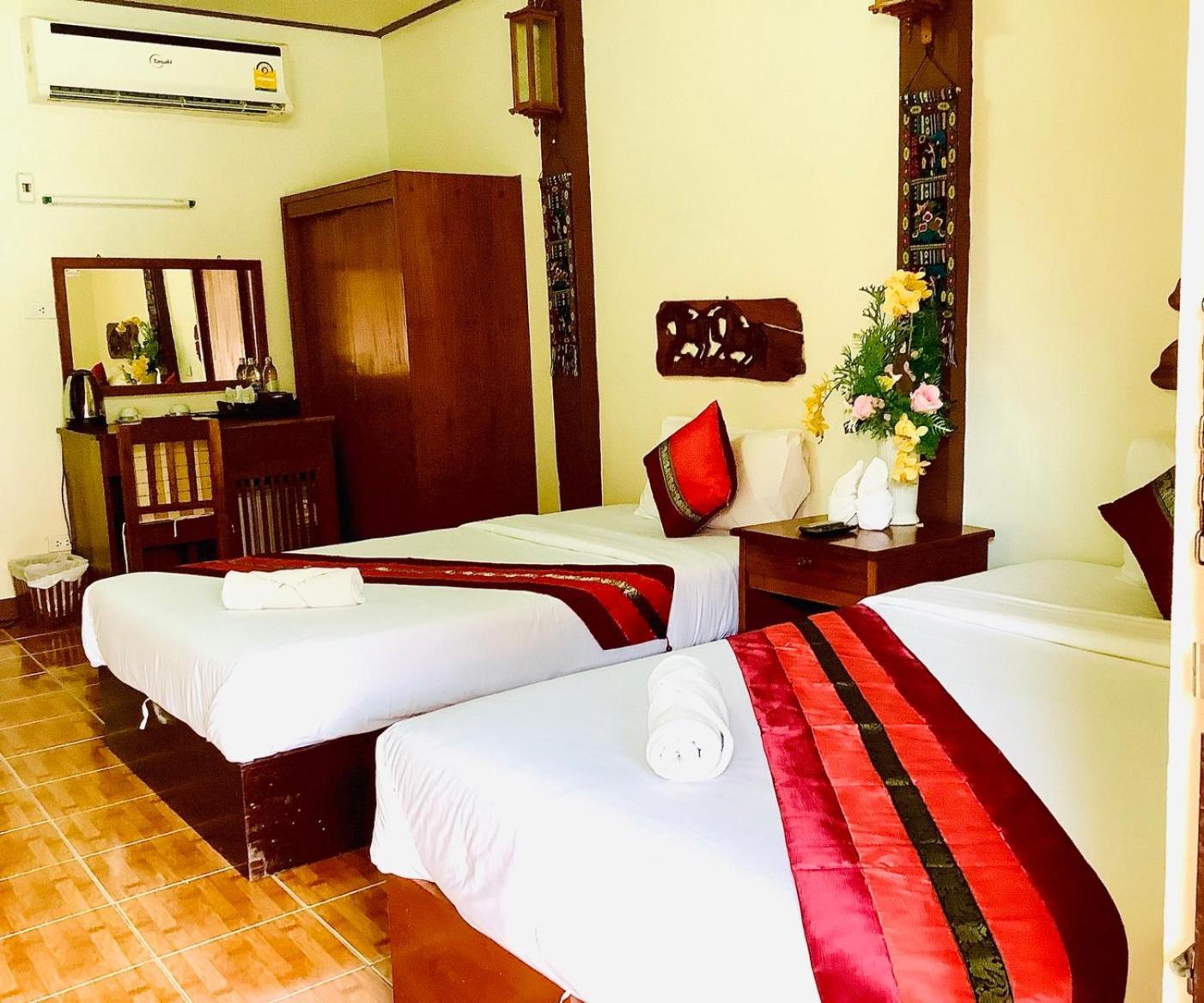 Mitkhoonyoum Hotel Ban Khun Yuam Esterno foto