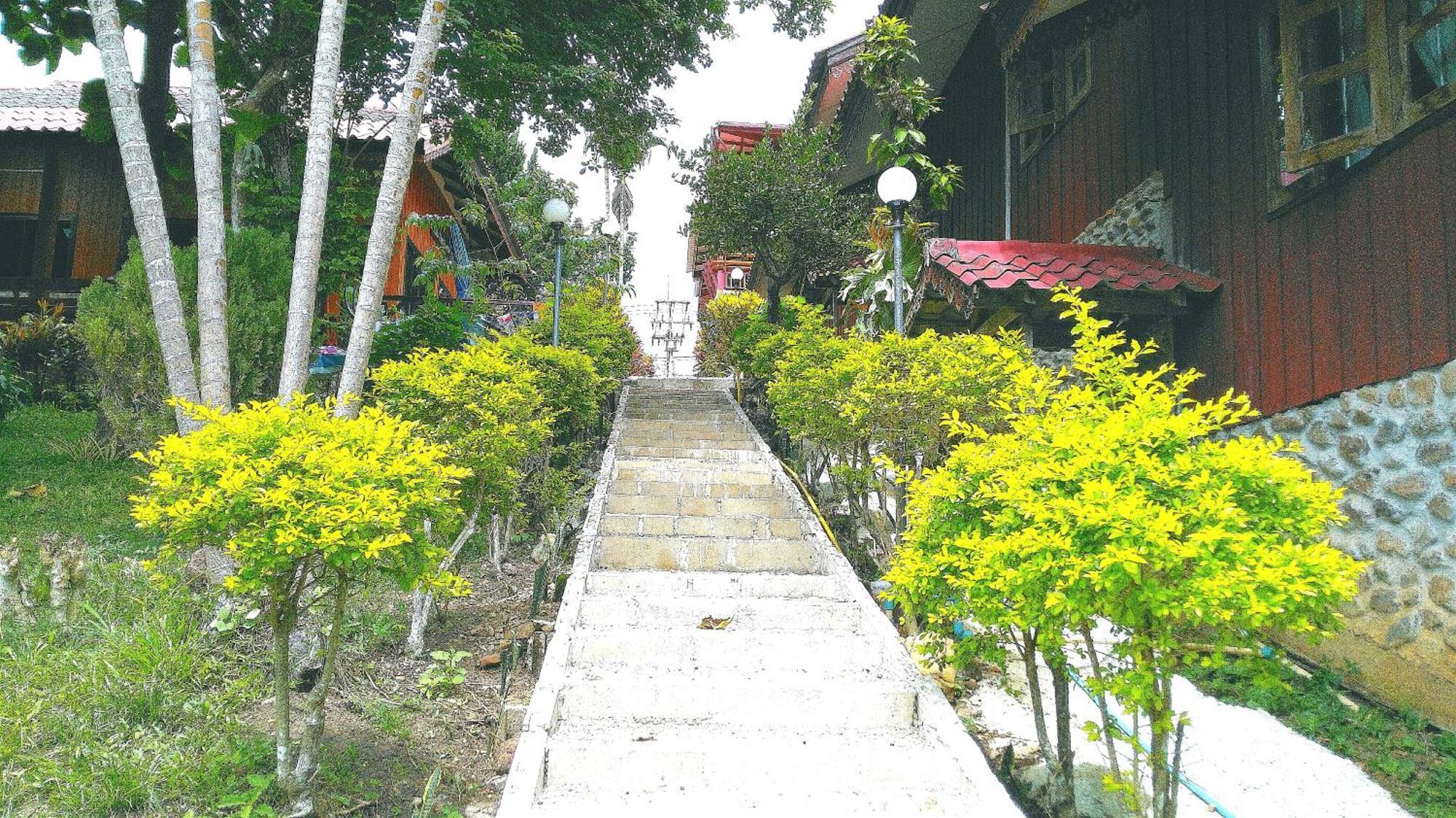 Mitkhoonyoum Hotel Ban Khun Yuam Esterno foto