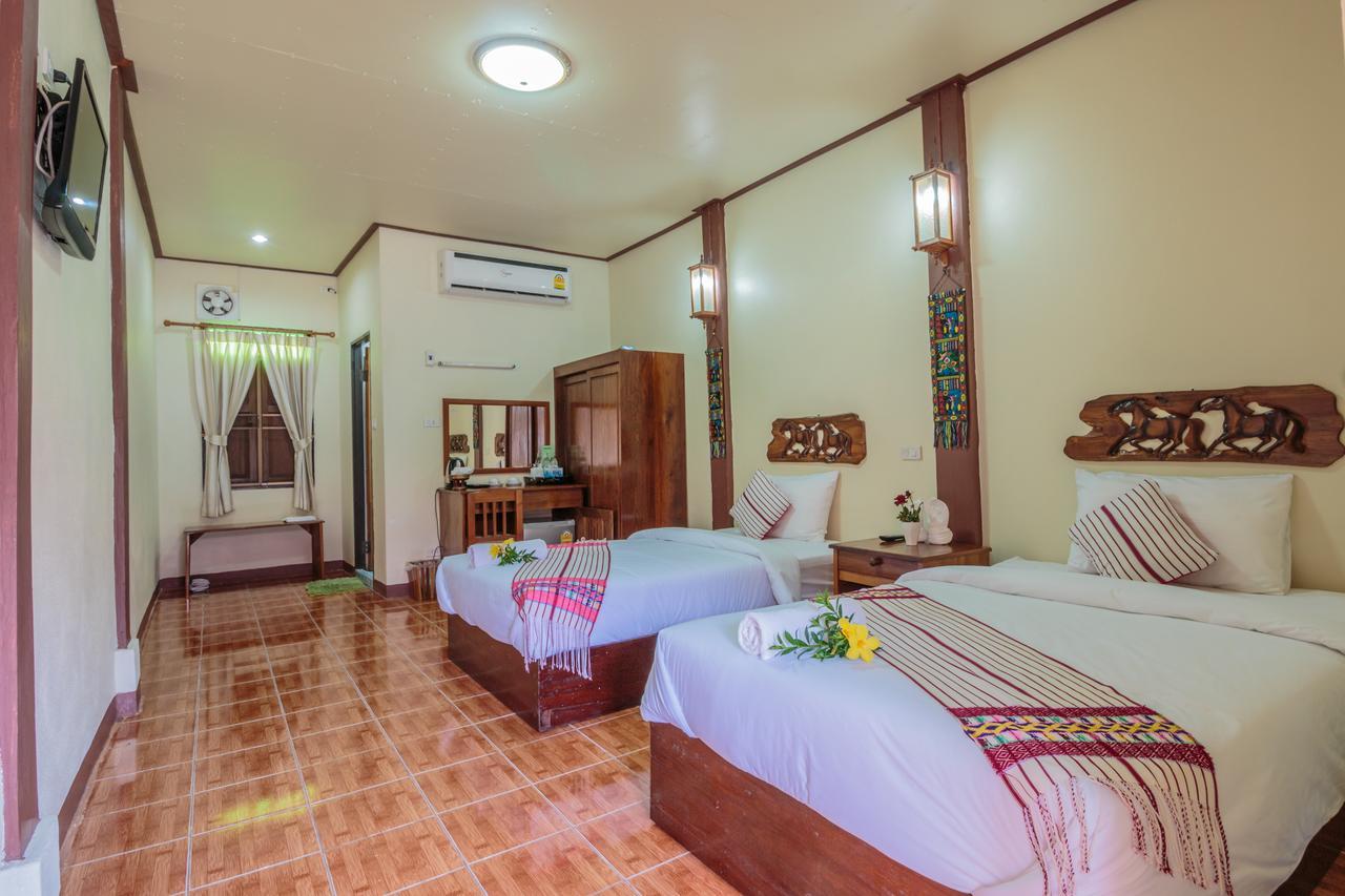 Mitkhoonyoum Hotel Ban Khun Yuam Esterno foto