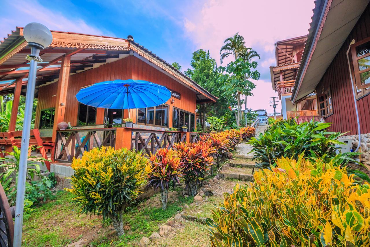 Mitkhoonyoum Hotel Ban Khun Yuam Esterno foto