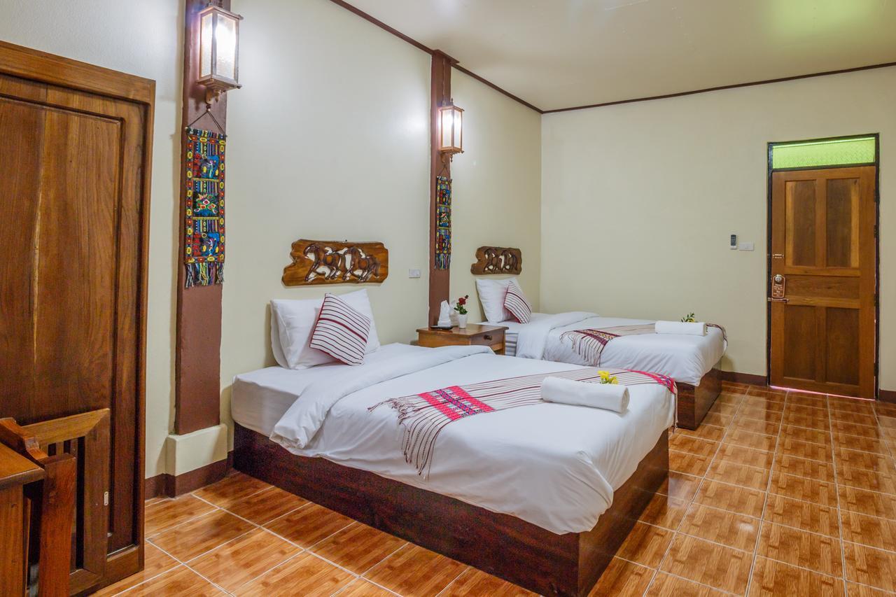 Mitkhoonyoum Hotel Ban Khun Yuam Esterno foto