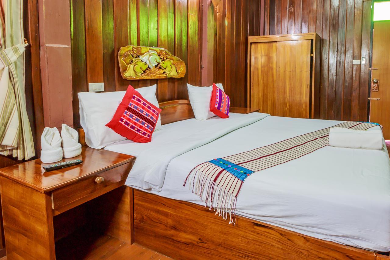 Mitkhoonyoum Hotel Ban Khun Yuam Esterno foto